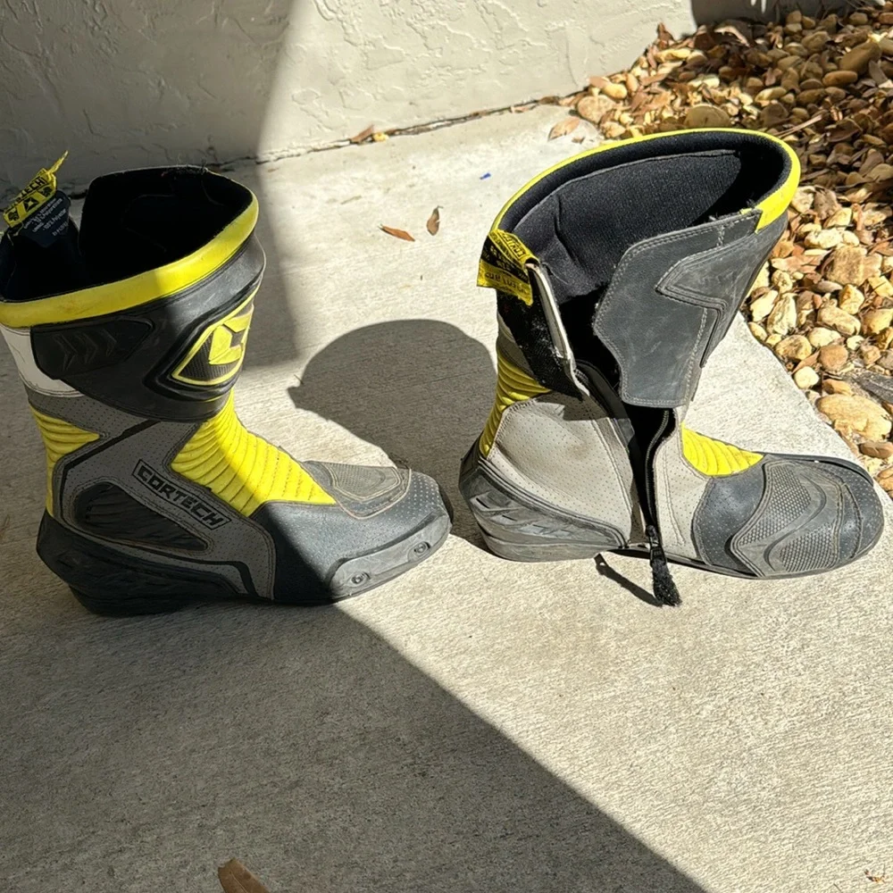 Black and Yellow Motorcycle Boots - Picture 2 of 3